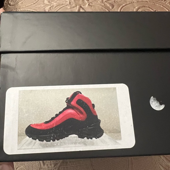 Authentic Versace Men’s shoes size 45. Made in Italy. Never worn - Picture 7 of 8